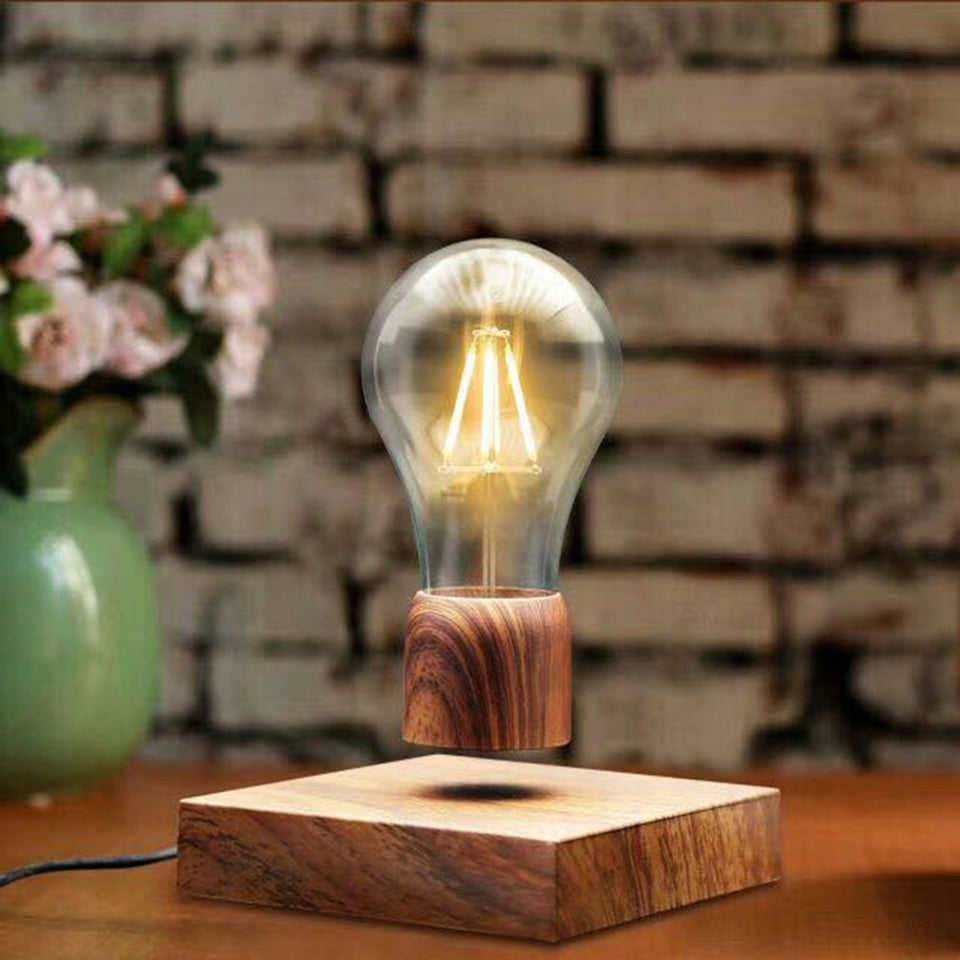 La lampe flottante design en lévitation ! - Stock  très limité